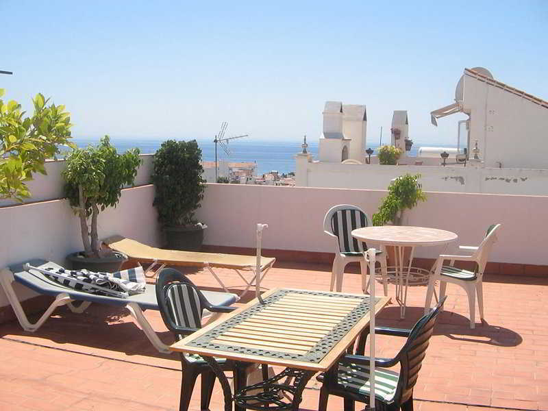 Apartamentos Abril Nerja Exterior photo